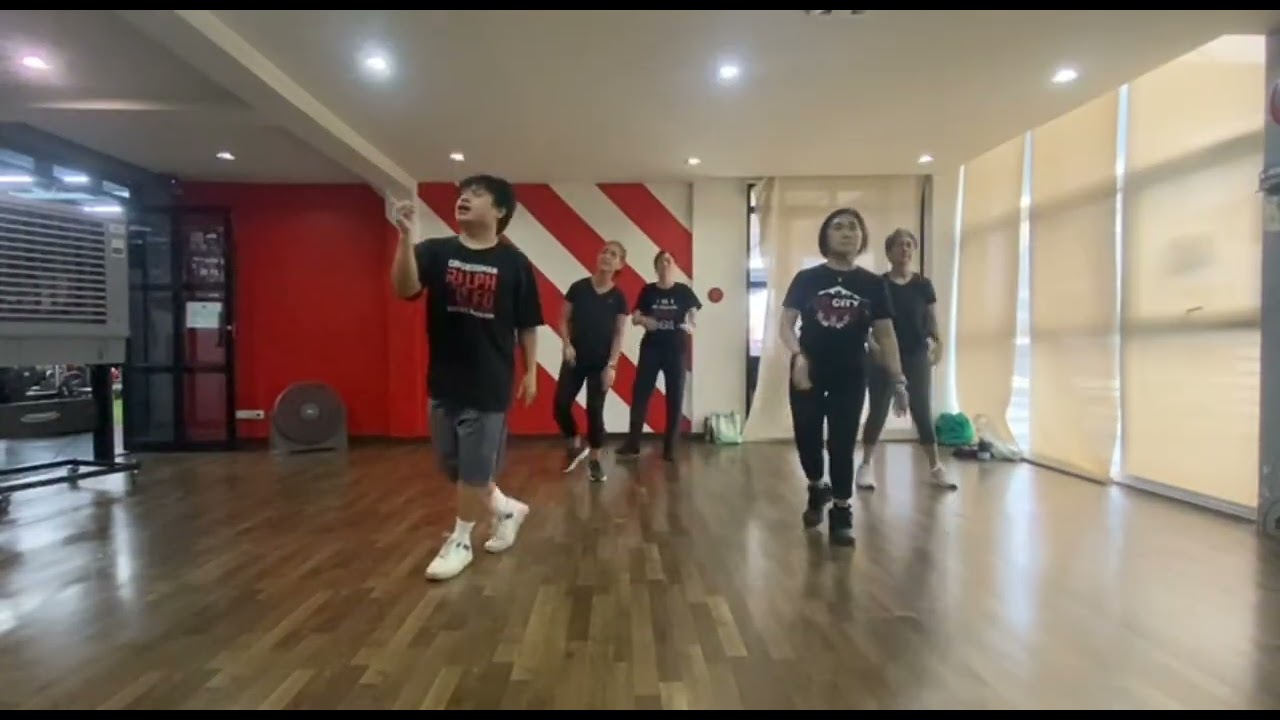 Golden - Kpop Demon Hunters (Dance Fitness)