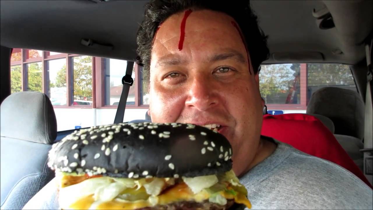 JoeysWorldTour Eats a Baking Soda Sandwich With White Distilled Vinegar