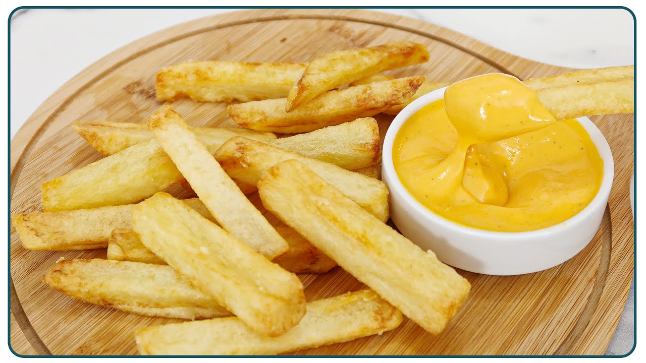 BATATA FRITA CROCANTE COM MOLHO DE QUEIJO