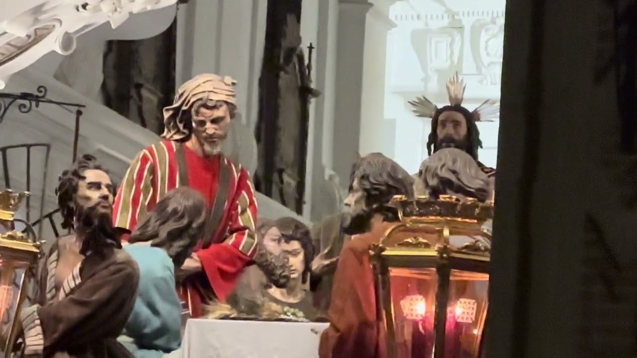La cena de Sevilla a punto de entrar en los terceros en el Corpus 