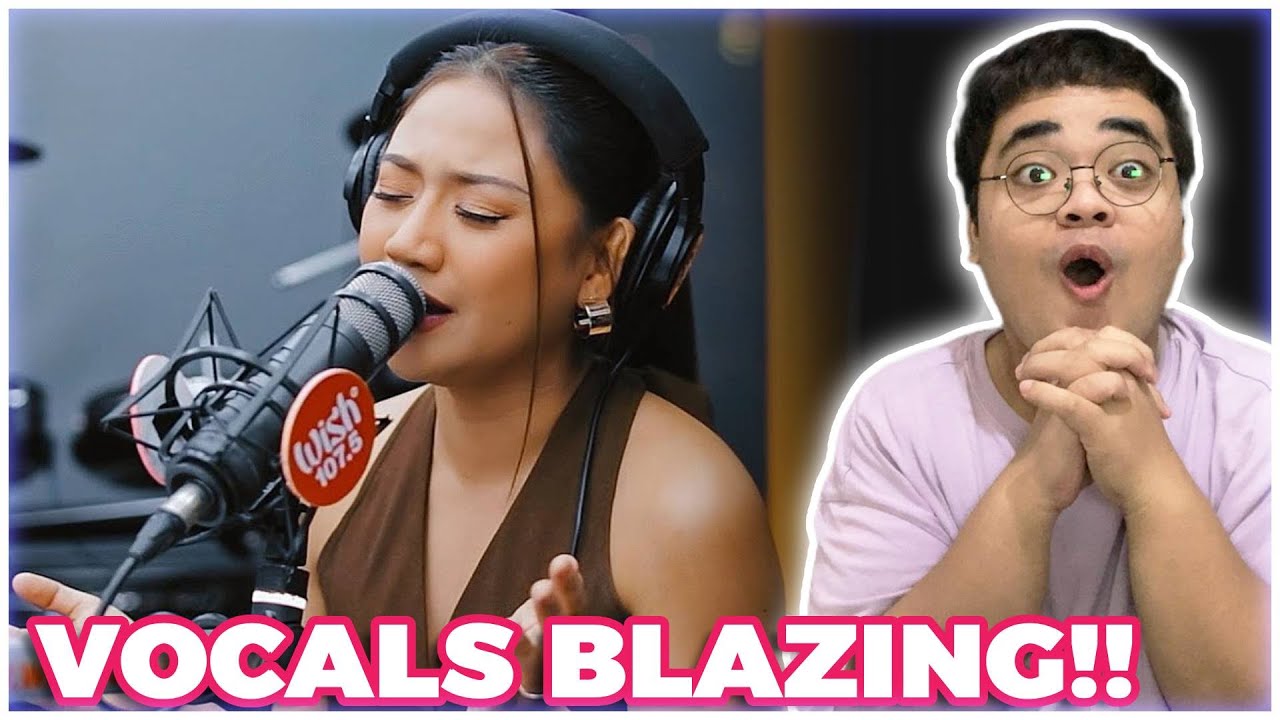 Morissette performs 