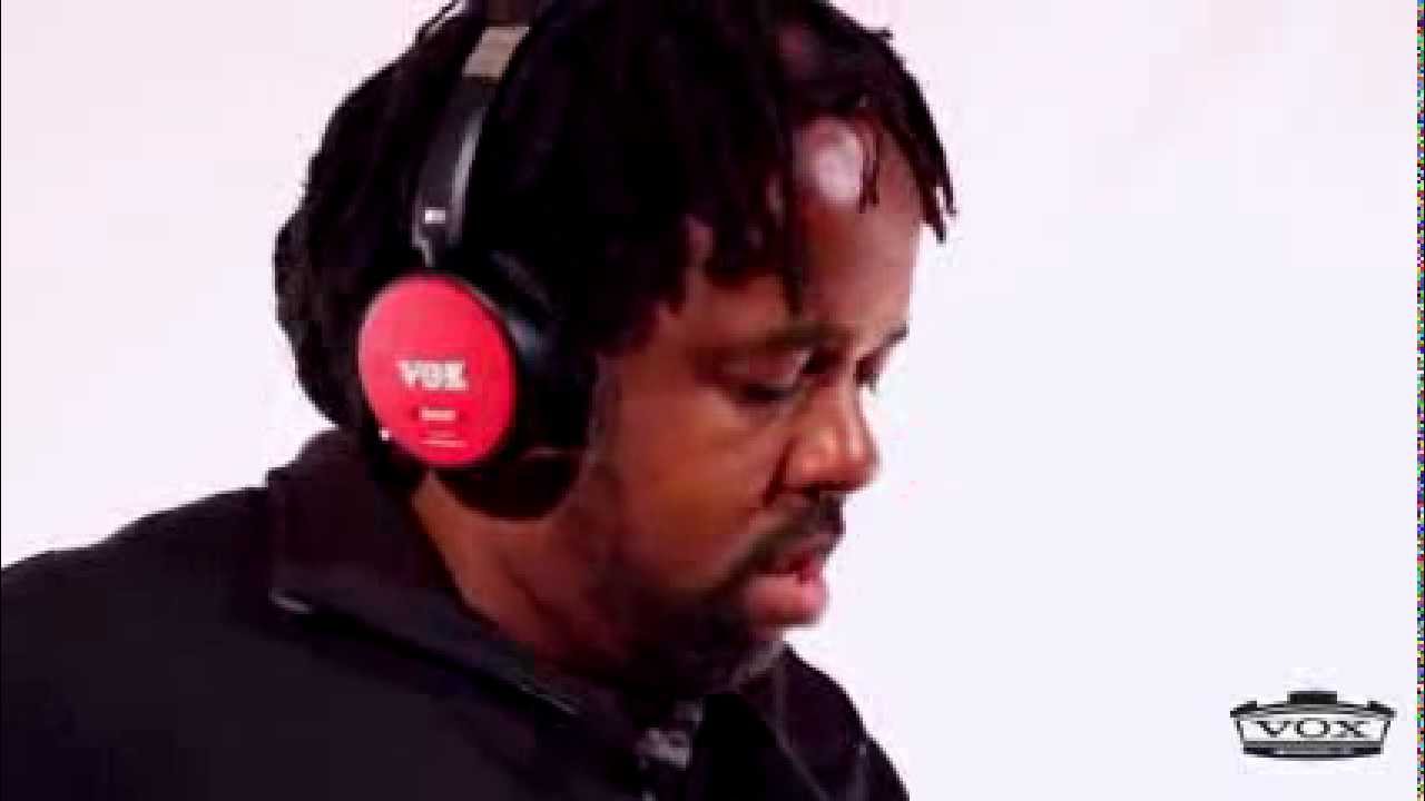 Bass legend Victor Wooten talks Vox AmPhones