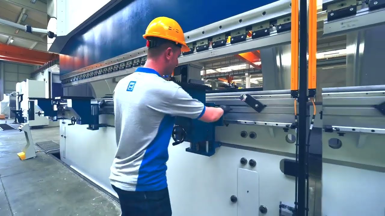 CNC-PROJEKT: prasa krawędziowa model D600/6100 wersja tandem