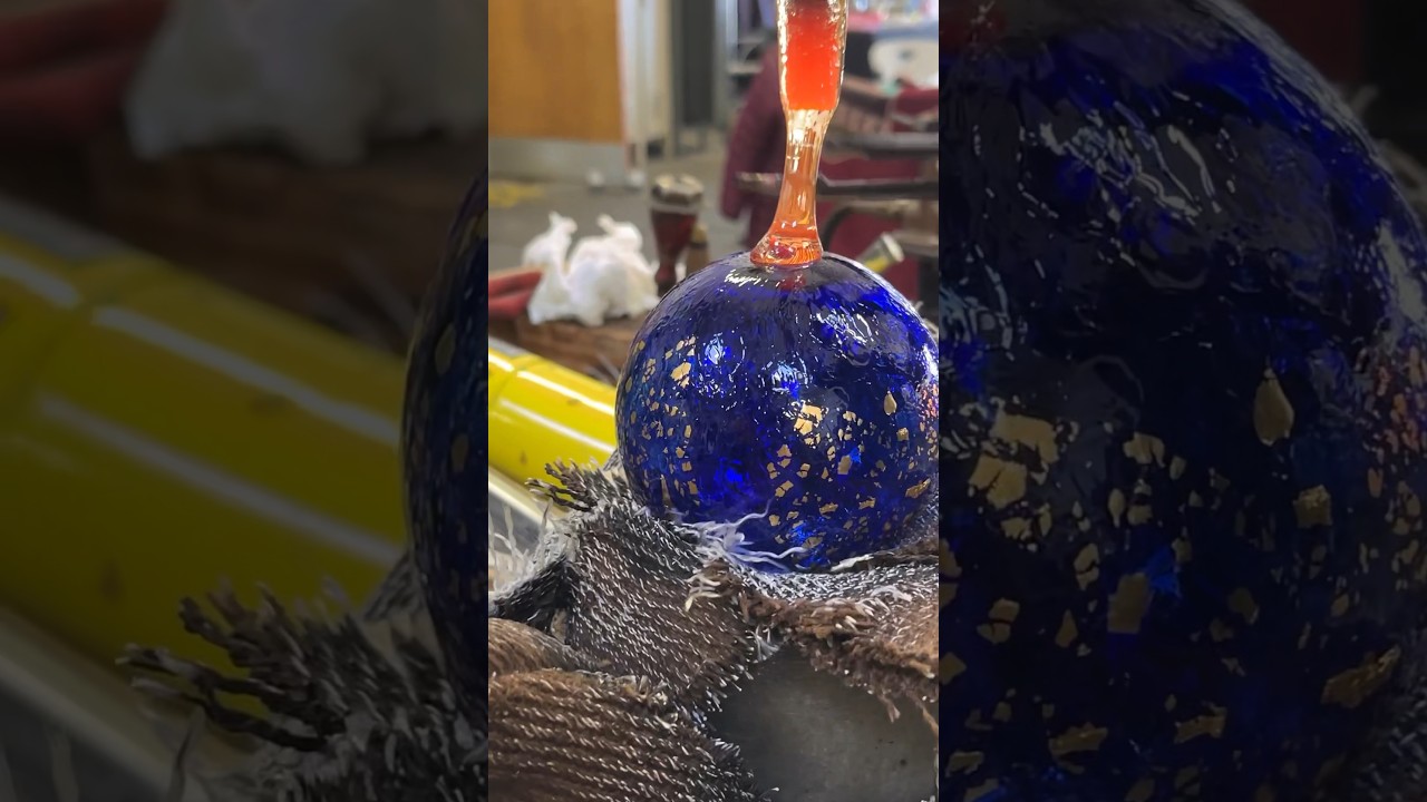 How to make hand blown Christmas ornaments. #glassartwork #glassart #satisfying