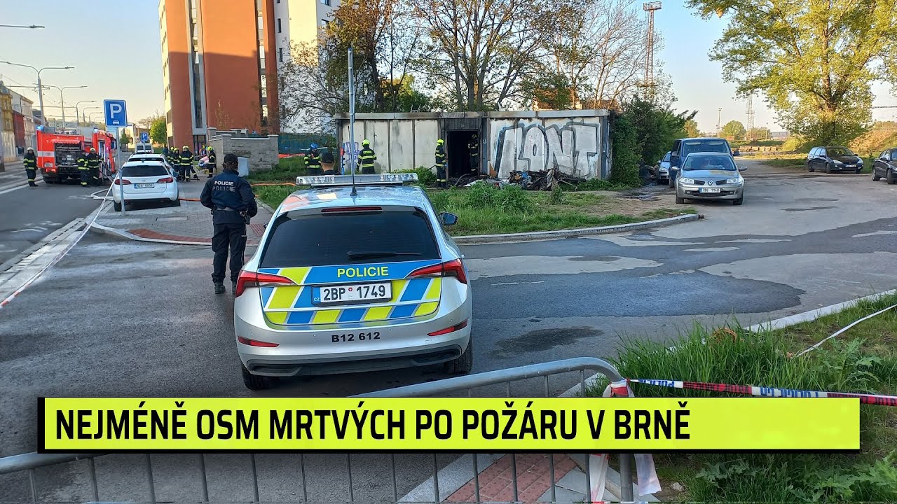 Tragický požár v Brně: Zemřelo nejméně osm lidí, na místě zasahují hasiči