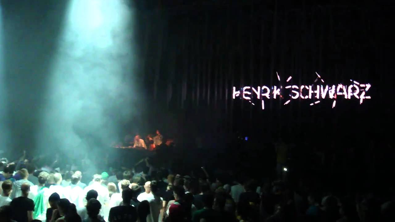 61/61 TIME WARP 2011 - HENRIK SCHWARZ -live- (HD)