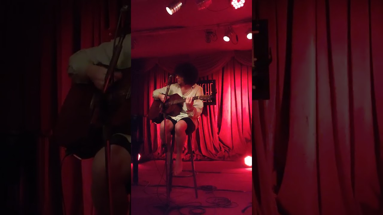 Chico Chico - Retalhos (Ao Vivo no Manouche)