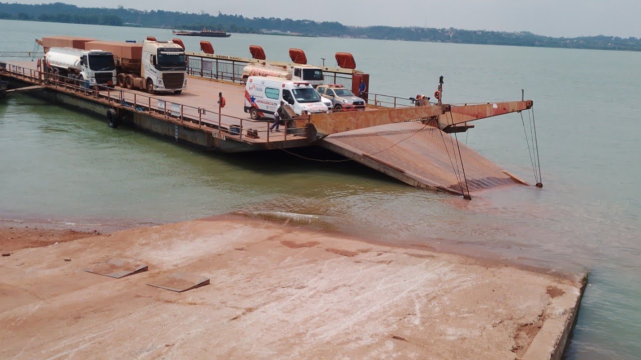Olha a confusão que deu pra ancorar a balsa, Travessia da balsa rio tapajós Itaituba-pa