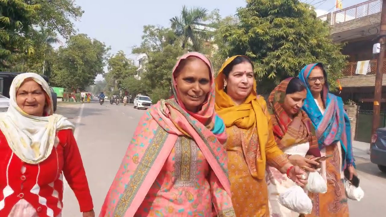 Aaj hum gaye padosh ki Haldi Main🎊