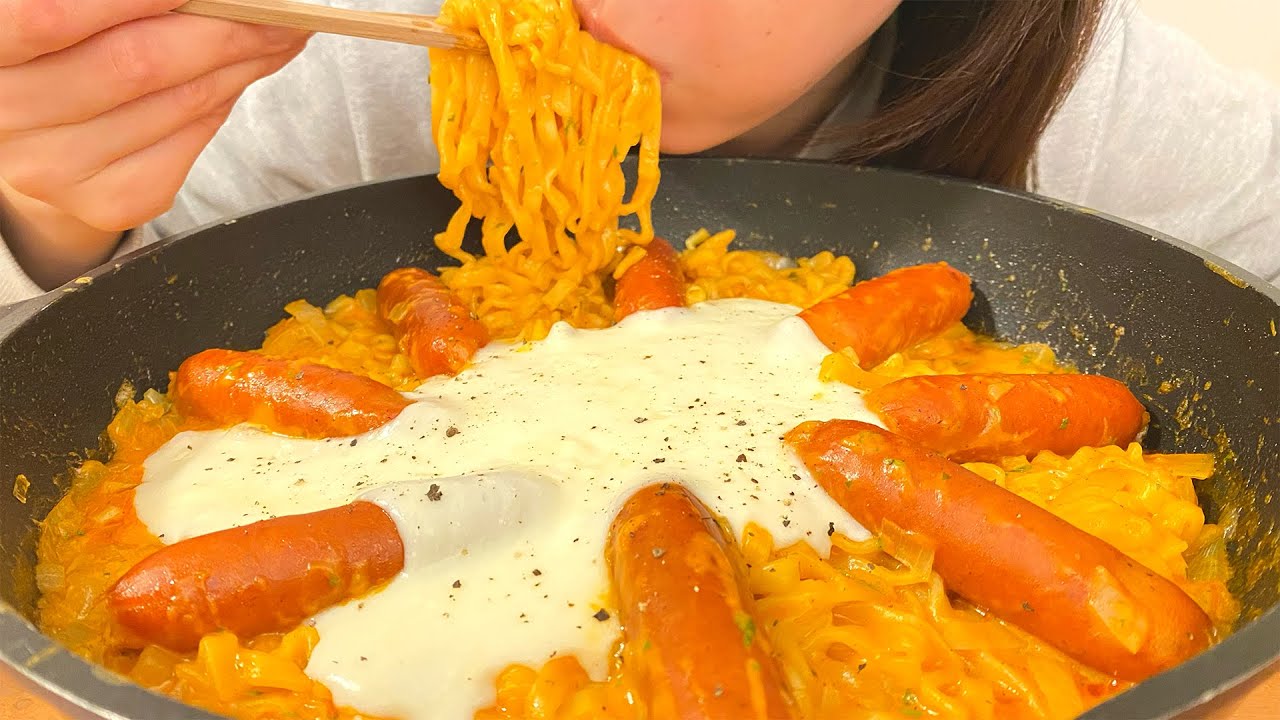 【爆食】カルボプルダックポックンミョンを大食いする晩ごはん【飯テロ】