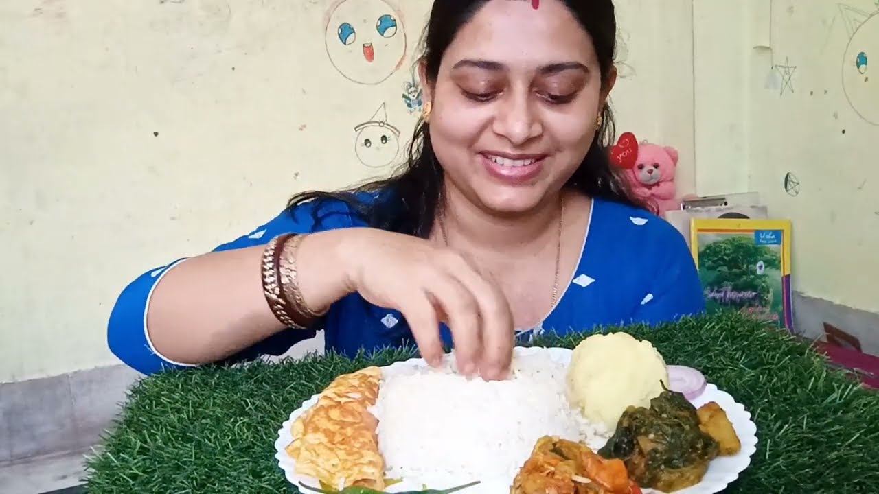 Eating Rice, Alu Bharta, Ghee, Egg Omlet, Spinach, Lau Chingri | ASMR | MUKBANG #food