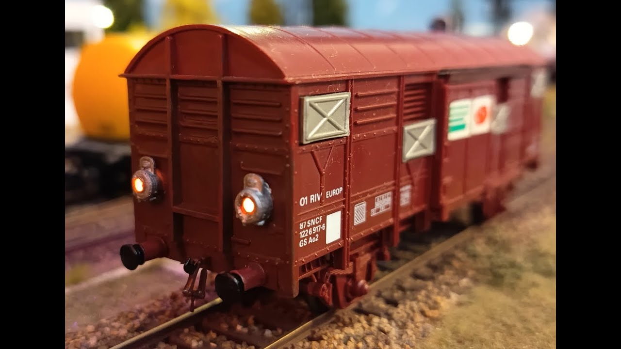 Le matériel roulant Ep. 35 : (décembre 2025) réfection d'un couvert Jouef d'occasion et plus encore.