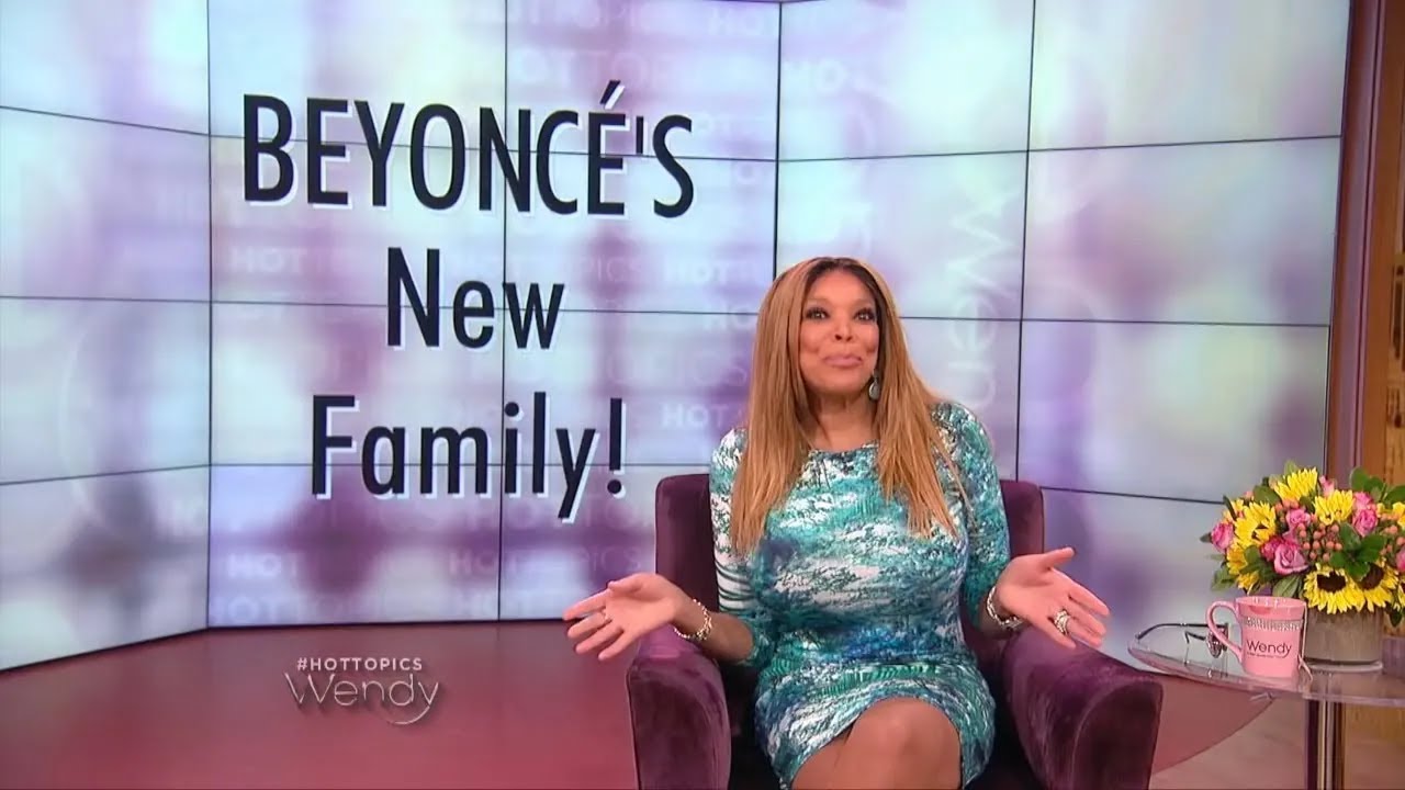 Toni Braxton's Revealing Red Carpet Look | The Wendy Williams Show SE6 EP125