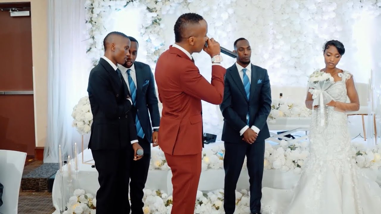 Basaza bumukobwa bamurijije mubukwe