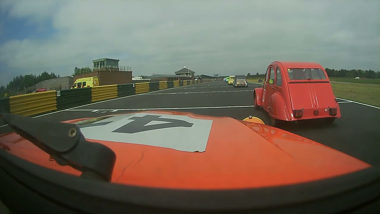Classic 2CV Croft Race 2 May 2024