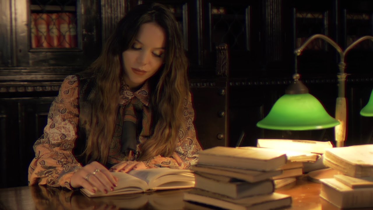 Anna Maria Allegretti - Cantastorie (video ufficiale)