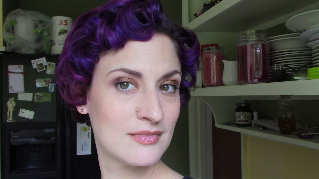 Pillow roller tutorial for short hair