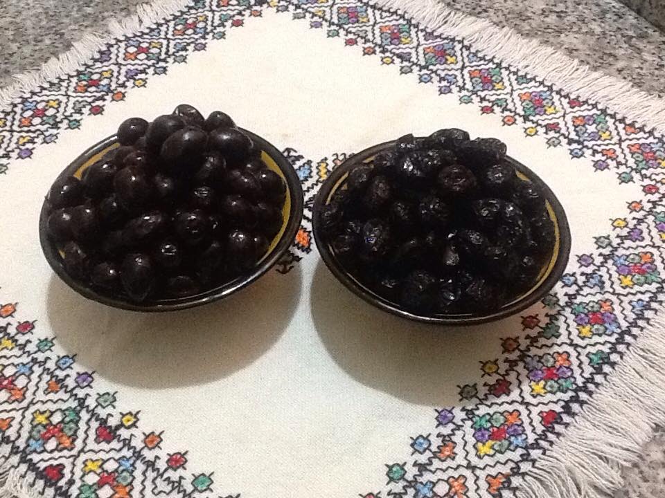 طريقة تصبير الزيتون الاسود و الاحتفاض به في المجمد بطريقتين مختلفتين Olive Noir en Conserve