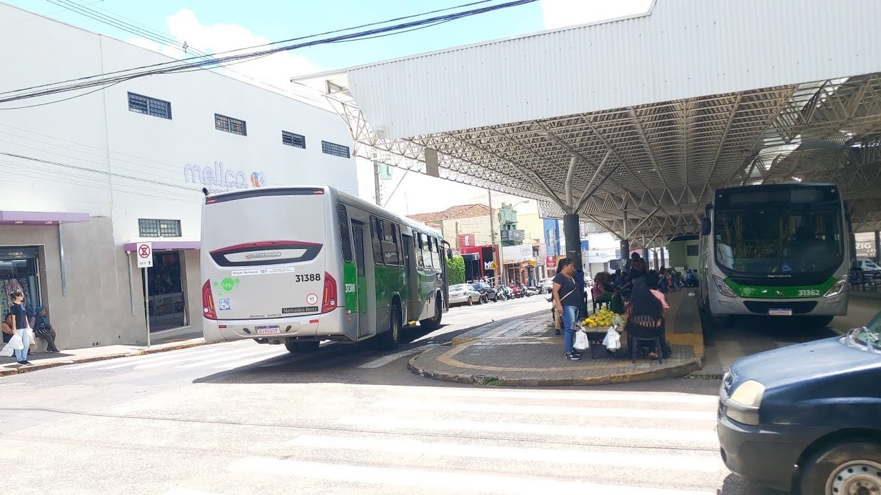 Movimentação de ônibus no terminal de franca 