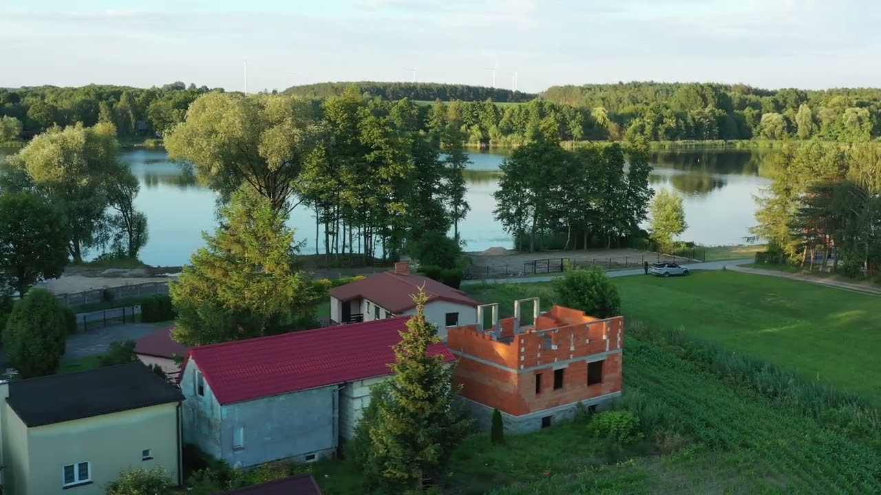 Dom w budowie nad Gopłem