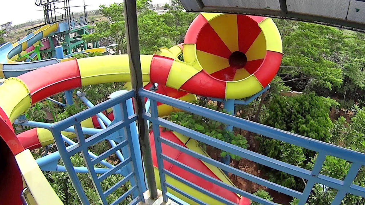 Transera Waterpark in Indonesia (Javanese Music Video)
