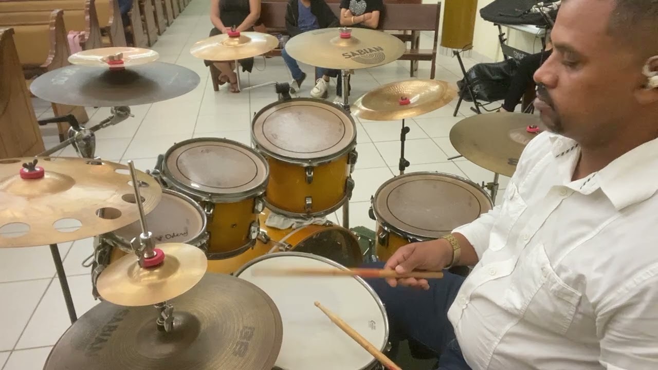 Vou deixar na cruz #drummer #louvorea #drums #somelouvor #gospelmusic #gospelmusic 