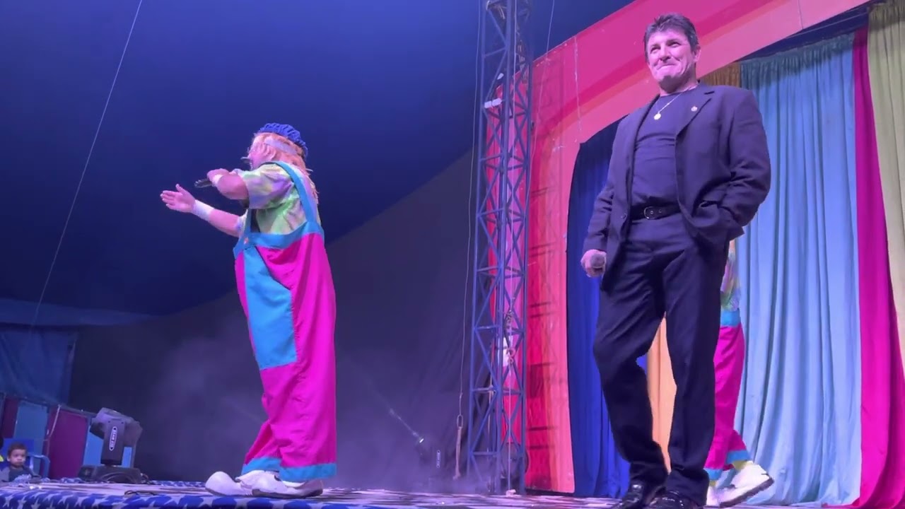 Cone e muriçoca circo da Tv