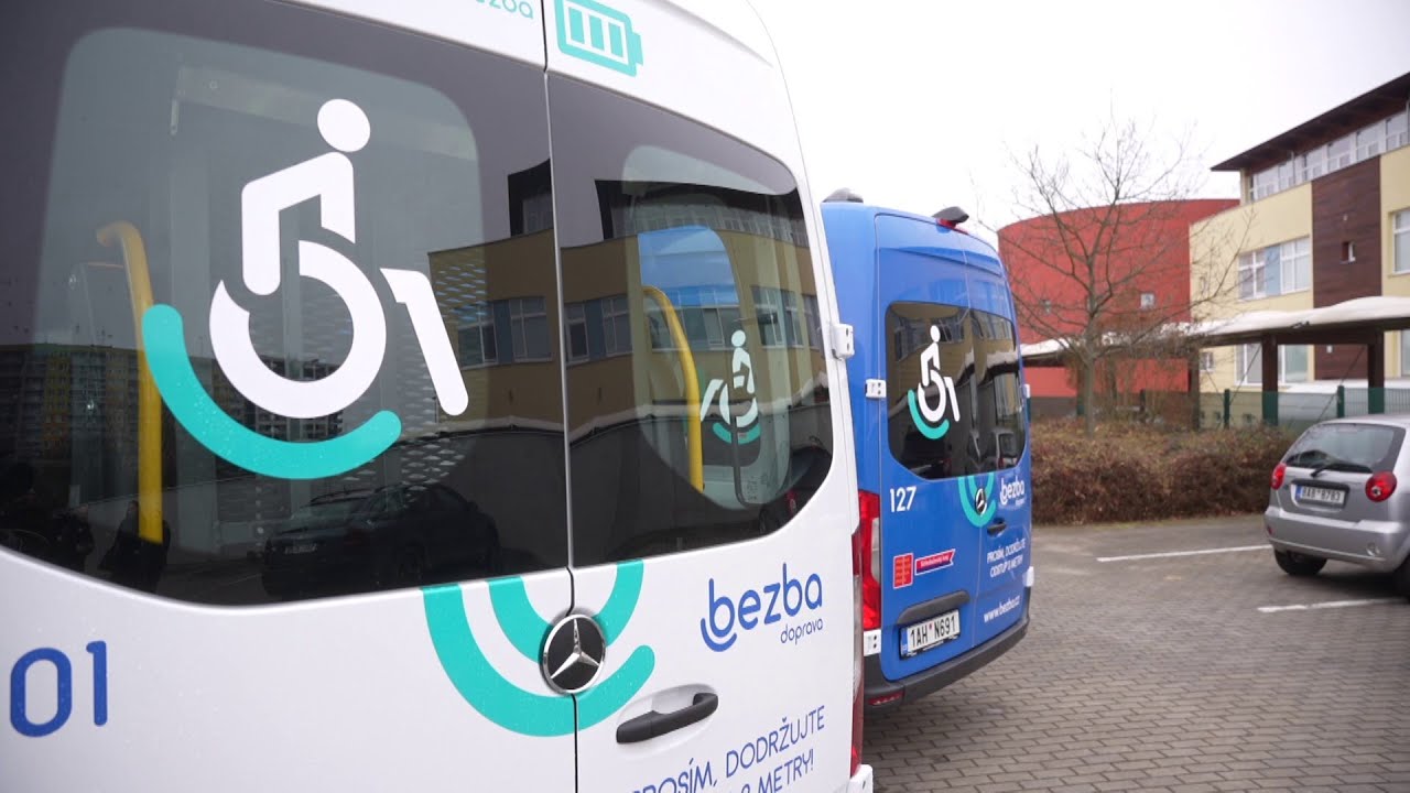 Bezbariérová přeprava v Praze: Dopravní služba Bezba testuje nový elektromobil