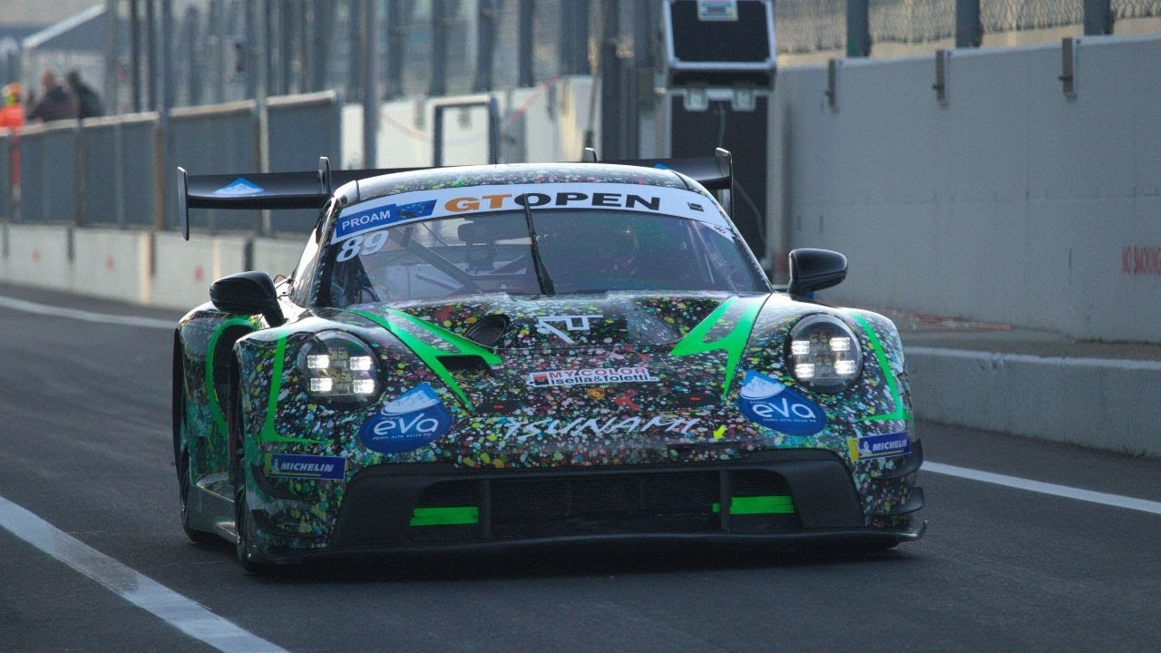 Porsche 992 GT3 R taking on Monza circuit