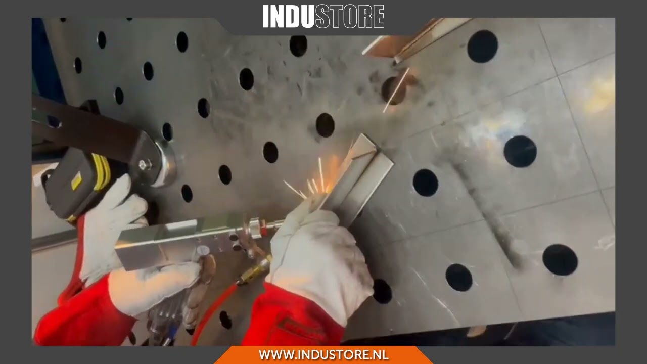 Industore: Hand Laserlassen | Laser lassen met de hand, met Weldkar WK 1500 laser lasapparaat (RVS).