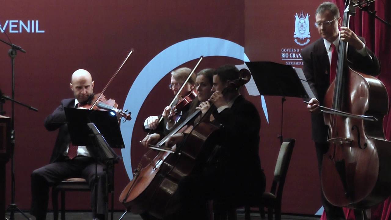 VIVALDI: Concerto per archi em Ré Maior, RV 121