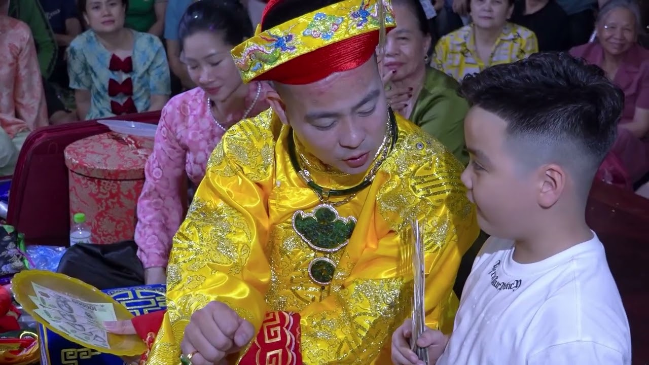 Quan  hoàng mười 