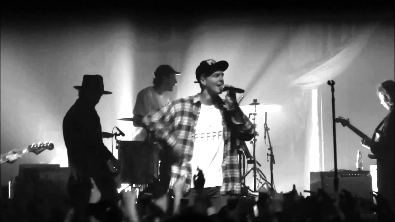 The Neighbourhood - West Coast/ Let It Go - Le Bataclan (22/10/2014)