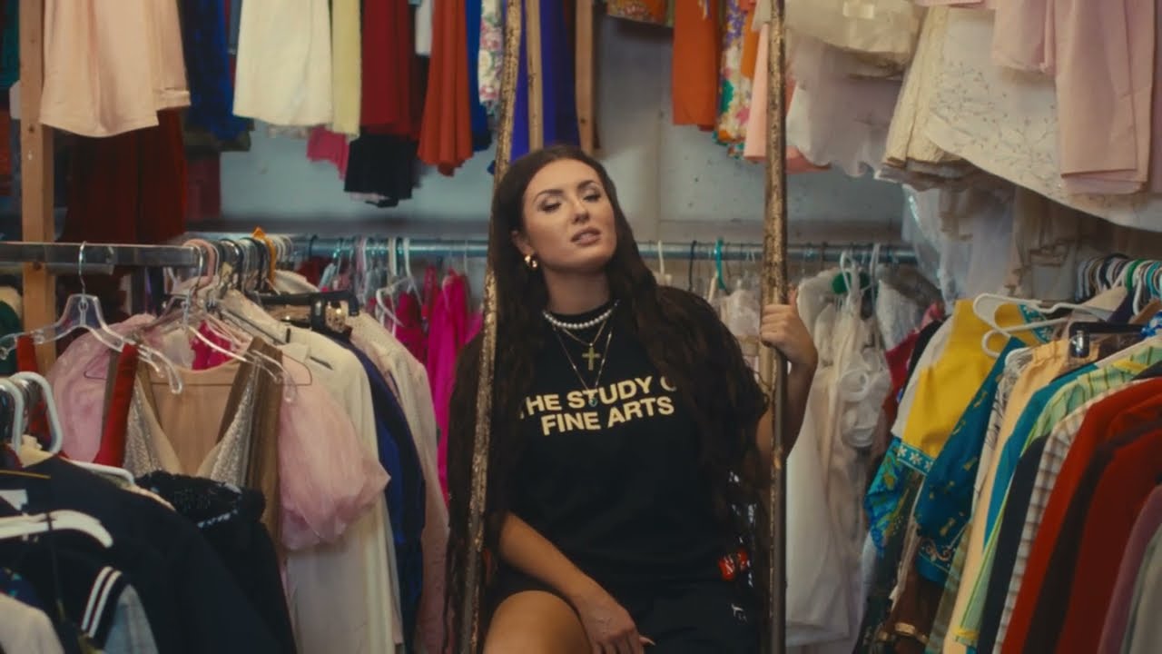 Annie Tracy - Clothes Are So Obnoxious (Official Music Video)