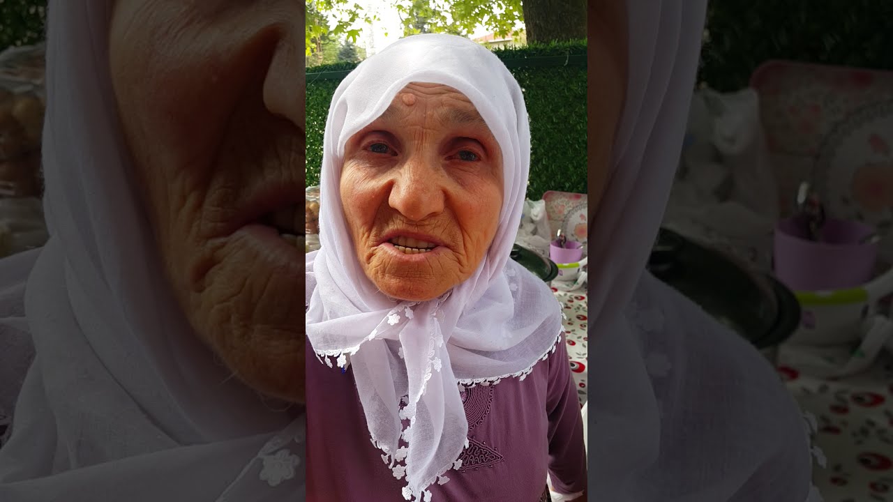 Ertuğrulköy Cumhuriyet Kadınları korosundan 82 yaşındaki Fakiye teyzemiz...