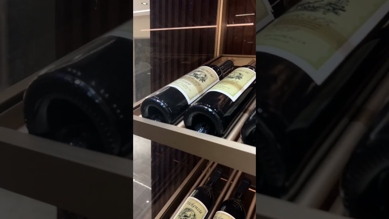 This wine cabinet is made of high-quality aluminum