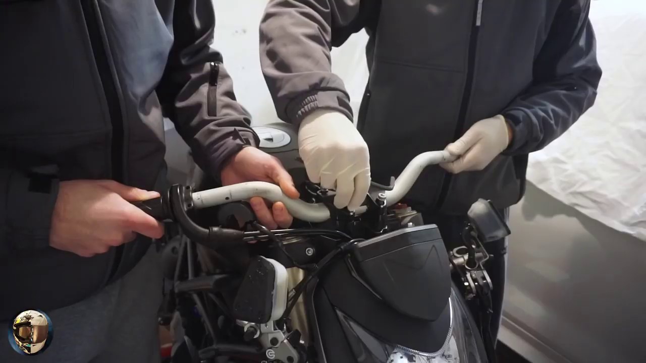 CAMBIARE MANUBRIO SU DUCATI STREETFIGHTER by SRT Factory