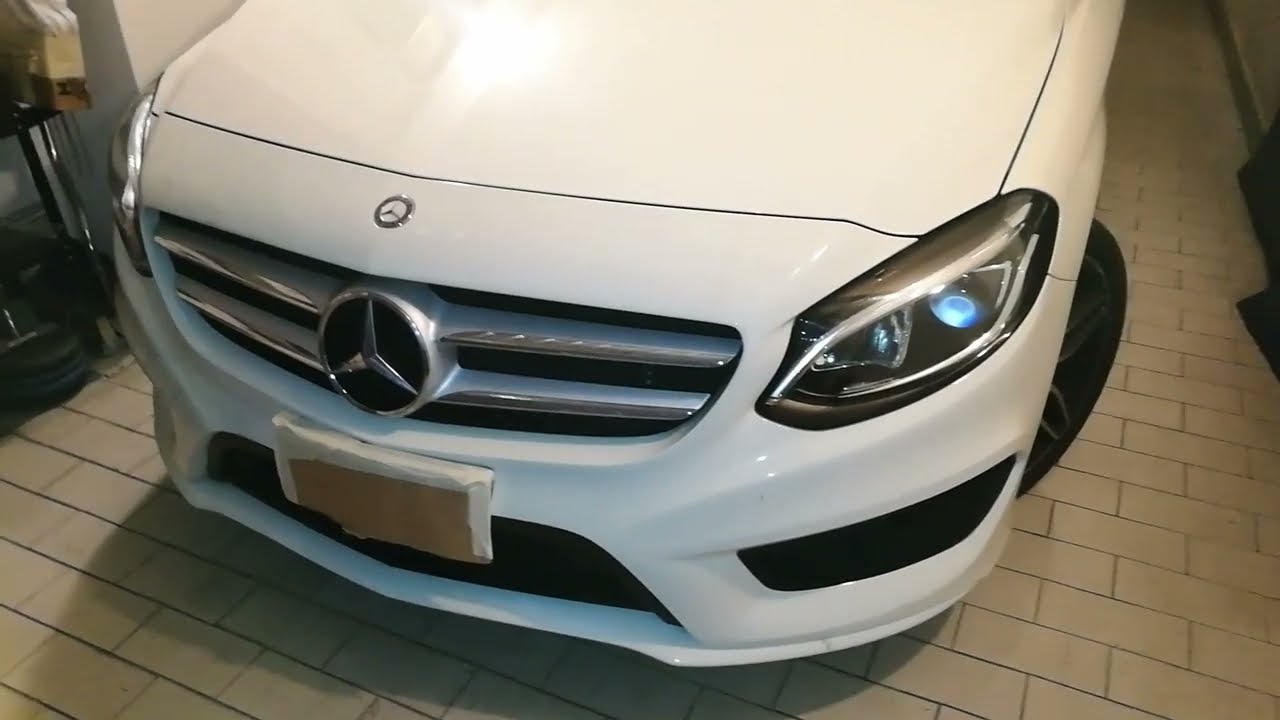 smontaggio paraurti Mercedes b 200d ed installazione sensori parcheggio