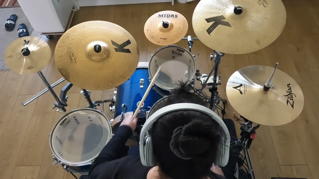 滿有能力 鼓  讚美之泉 （不是打原版鼓）左撇子 Left handed drummer set up Drum Cover Steffi Chao