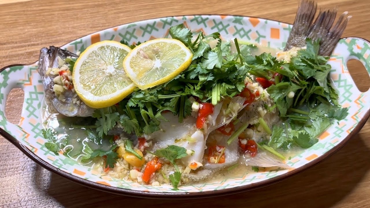泰式柠檬蒸鱼，简单易做的开胃好菜，很多人做不好的原因是把蒸出的鱼汁倒了