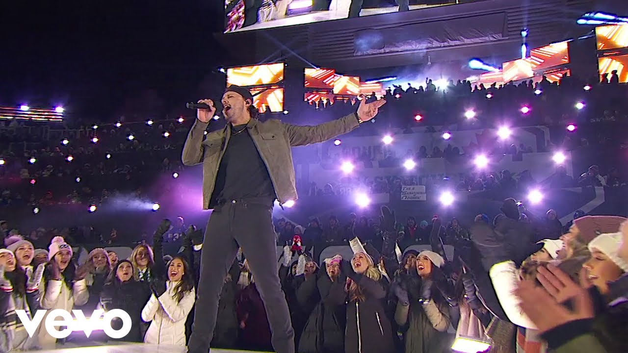 Josh Ross - On A Different Night (Live From The 109th Grey Cup Halftime Show)
