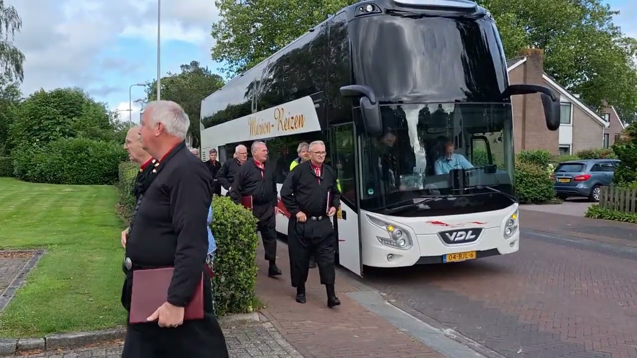 Urker Visserskoor Crescendo geeft mooi concert weg in Nijenveen. 13- 07-2024 🙏❤️