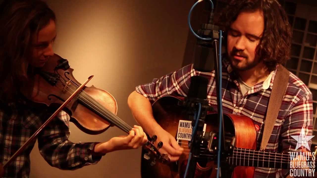 Mandolin Orange - Turtle Dove & The Crow [Live at WAMU's Bluegrass Country]