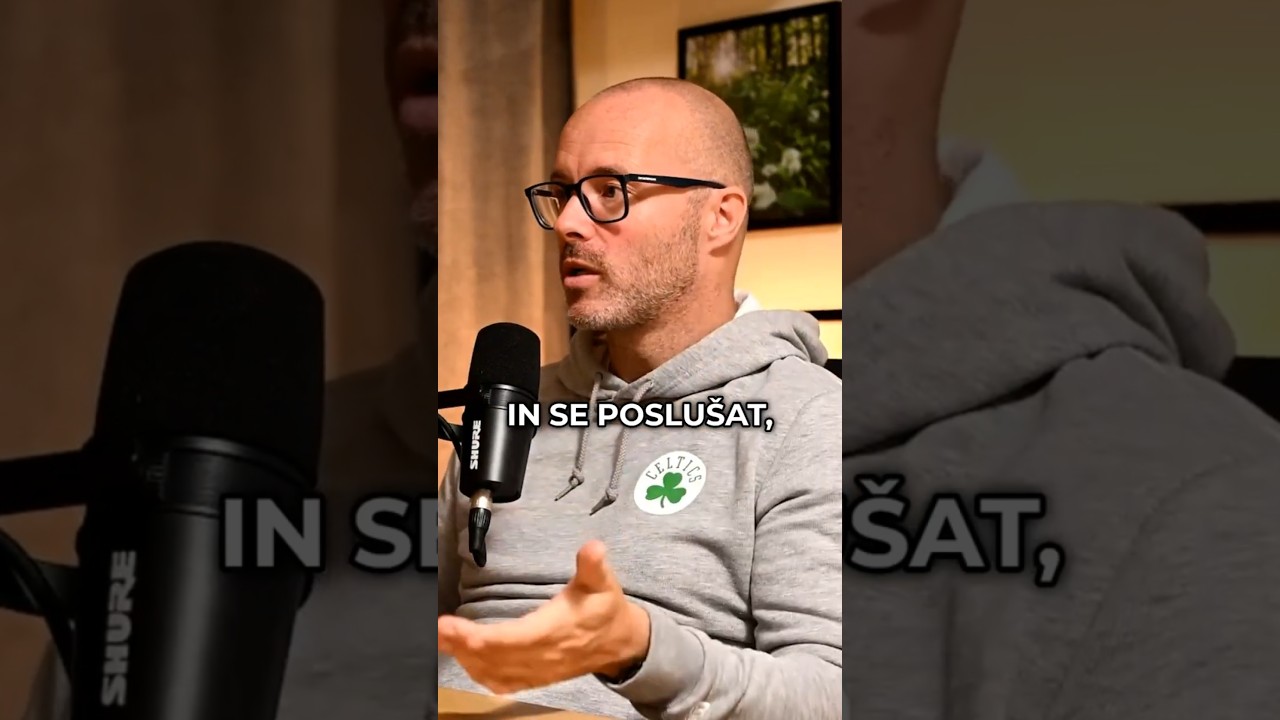 Kako najde&scaron; čas za mir v hitrem svetu? @KomotarMinuta #komotarminuta #podcast #shorts