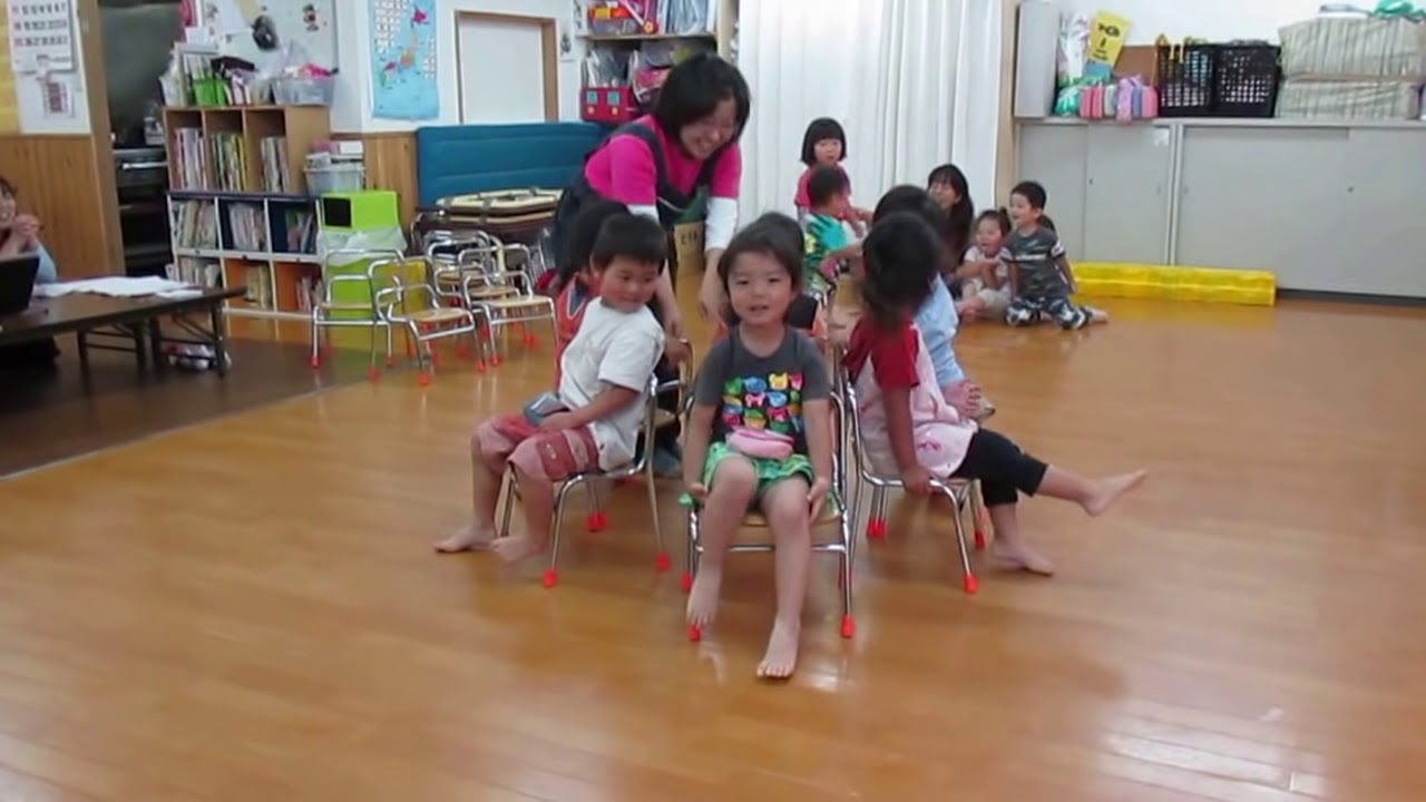 イス取りゲーム【２・３歳児】