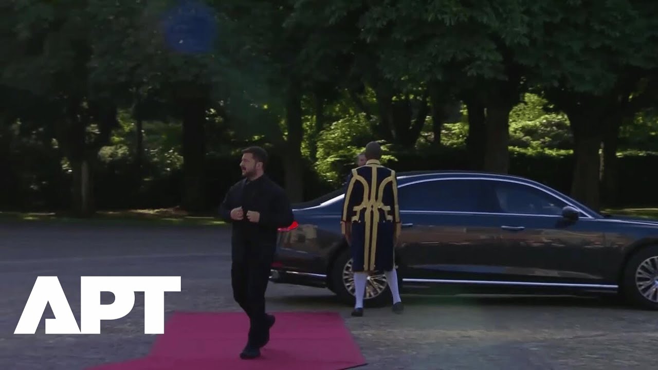 Zelensky Greets Dutch Royals in Suit, Marking Shift in Symbolic Wartime Attire | APT