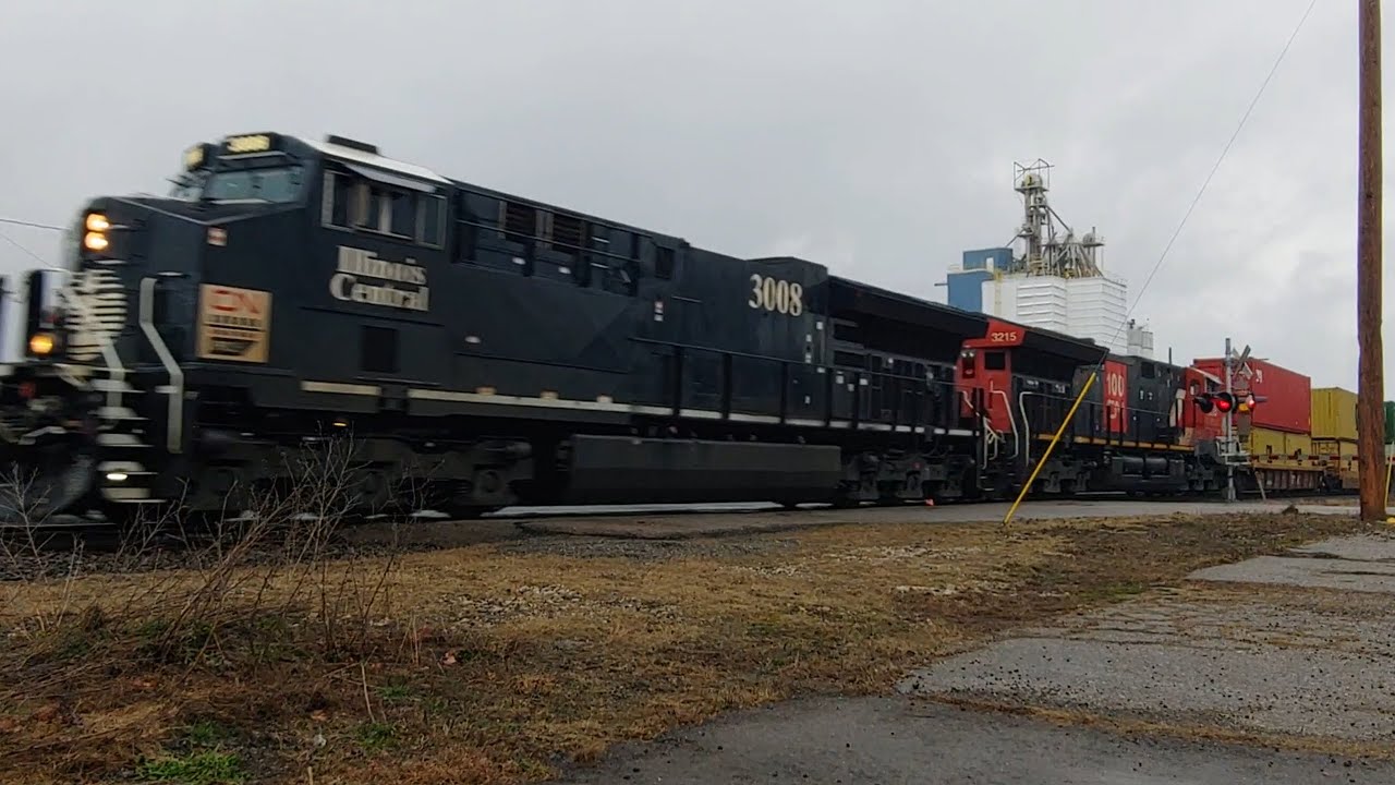 March 23rd, 2023 Train: Z149 with CN 3008 (IC Heritage Unit) leading