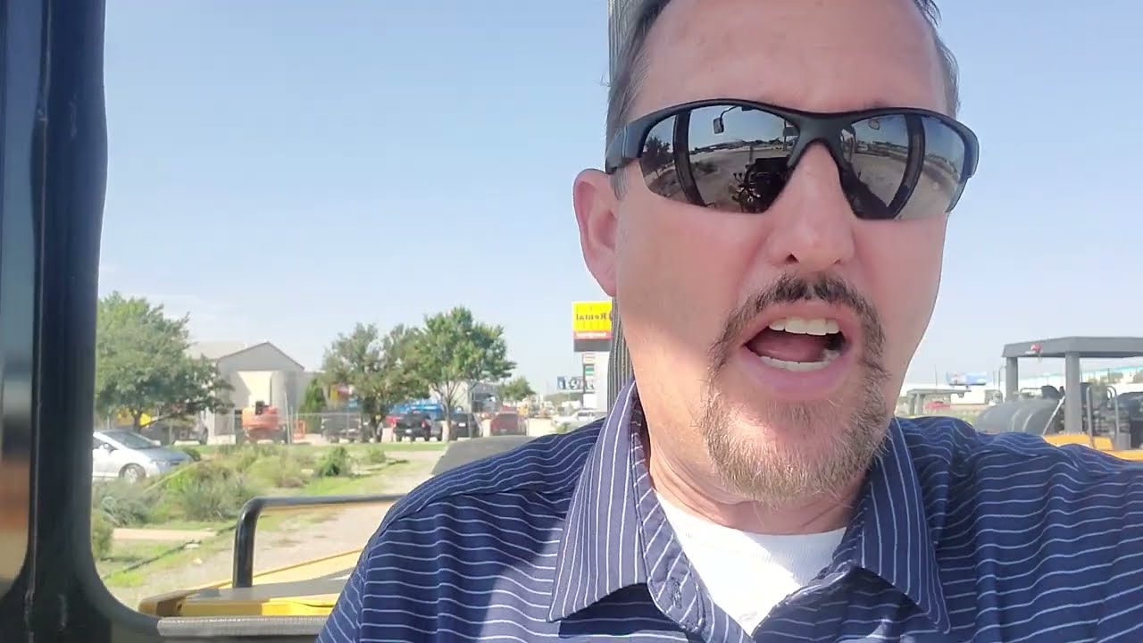 How to Operate a NorAm 65E Motor Grader - Basics