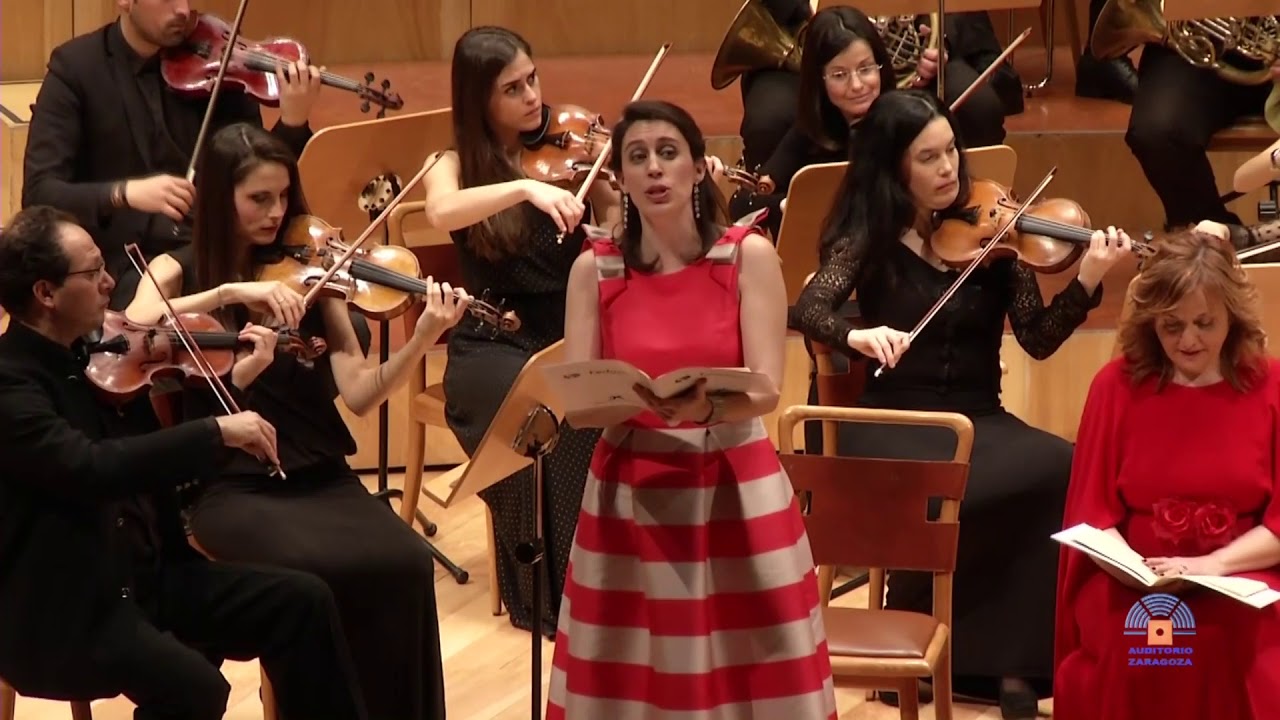 Agnus dei, from Coronation Mass (W. A. Mozart) - Paloma Friedhoff