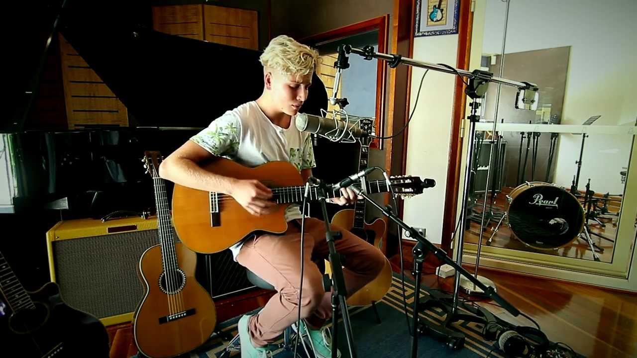 AMAZING MUST WATCH - original song by Straalen